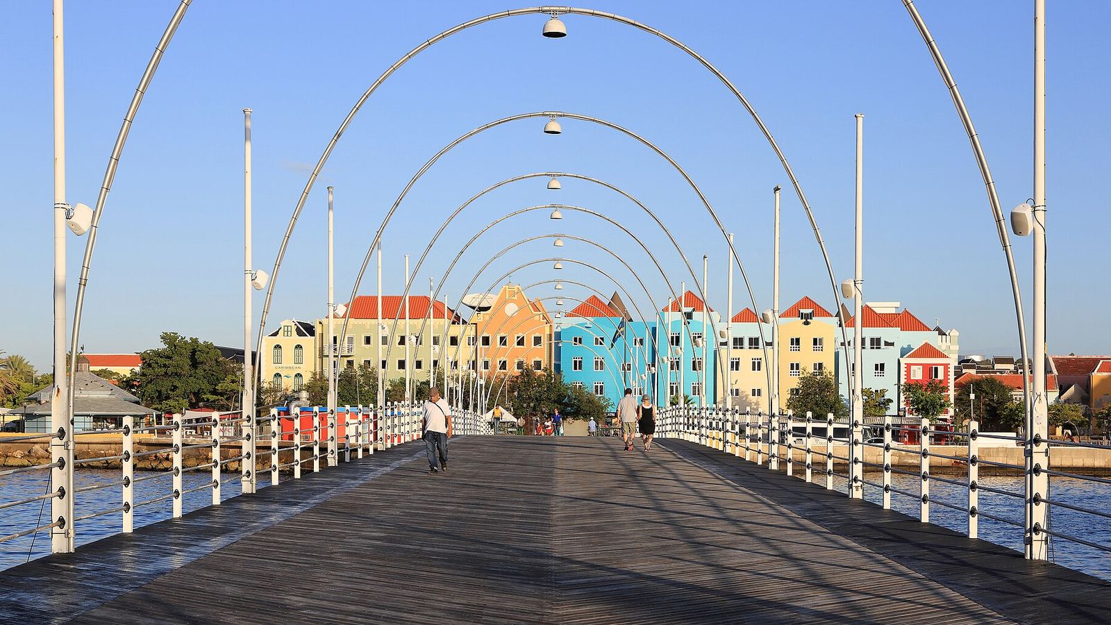 Sfeerfoto bij: Willemstad: de kleurrijke hoofdstad van Curaçao